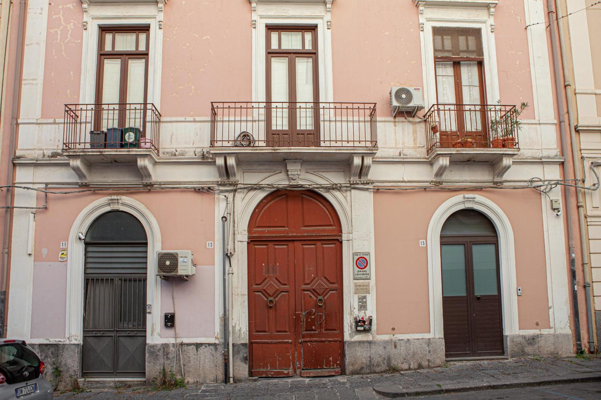 Ruggero Settimo - Holiday Houses Catania Exterior photo